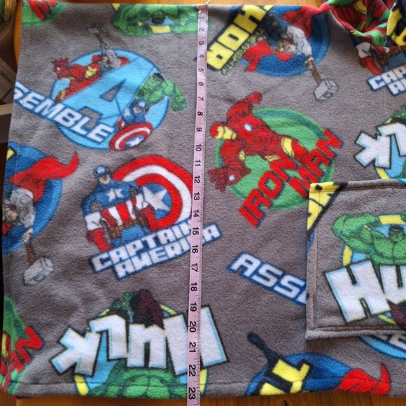 Handmade Avengers Fleece Poncho M Medium Cape With Hood & Pocket Hulk Iron Man - Picture 6 of 16